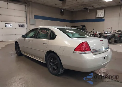 2011 Chevrolet Impala Ls z USA, uszkodzony, nr VIN 2G1WA5EK4B1187385
